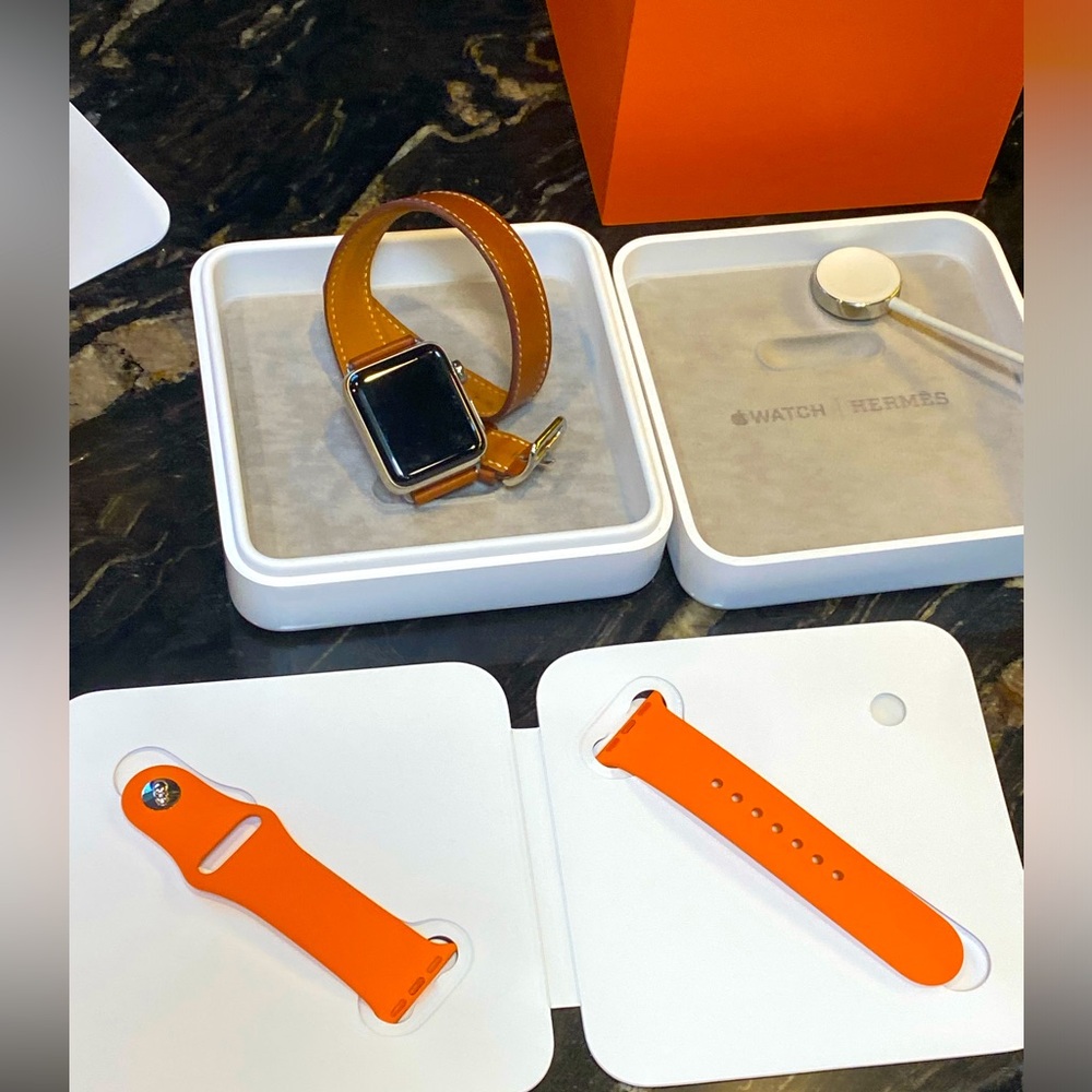 Rare full set HERMES edition Apple Watch double tour tan wrap w/Sport band box